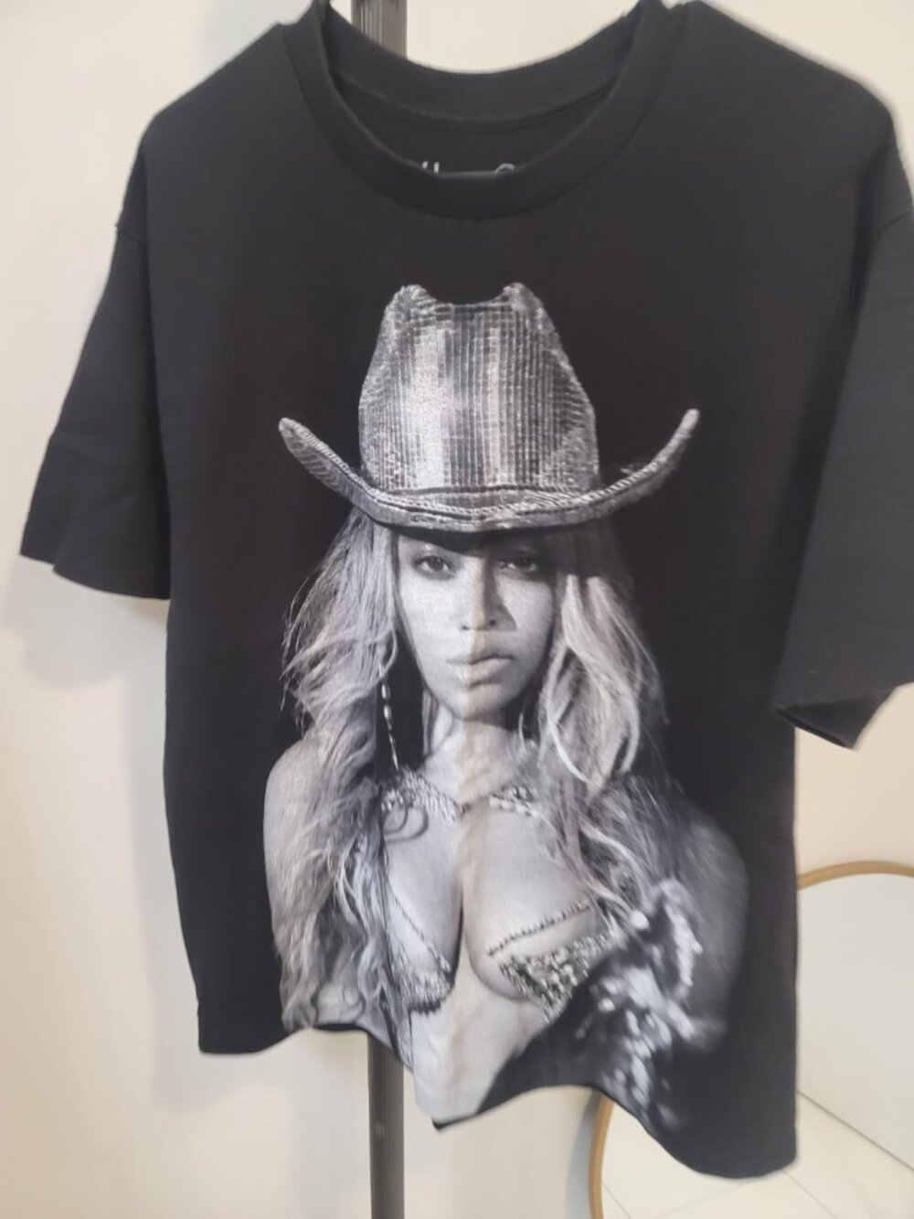 Beyonce Renaissance World Tour 2023 RTW TShirt Short Sleeve Size Xl Unisex Black - Picture 3 of 7